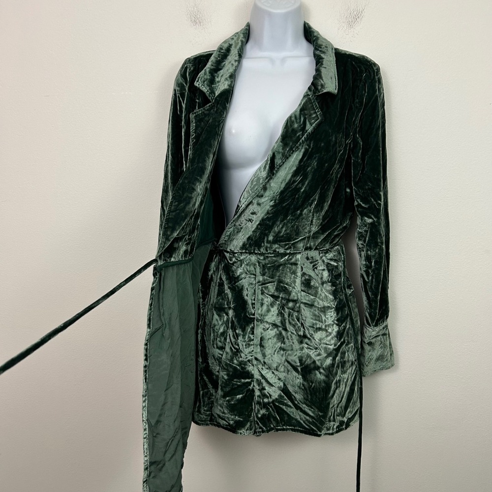 Free People Emerald Green Crushed Velvet Wrap Romper Tassel Tie Medium NWOT - Picture 5 of 13